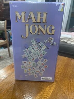 Hobby Lobby Mah Jong Set – Lavender with Gold Lettering